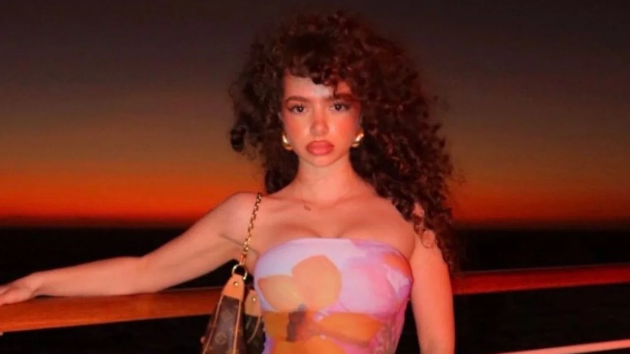 Demitra Kalogeras Age, Height & Facts 2025